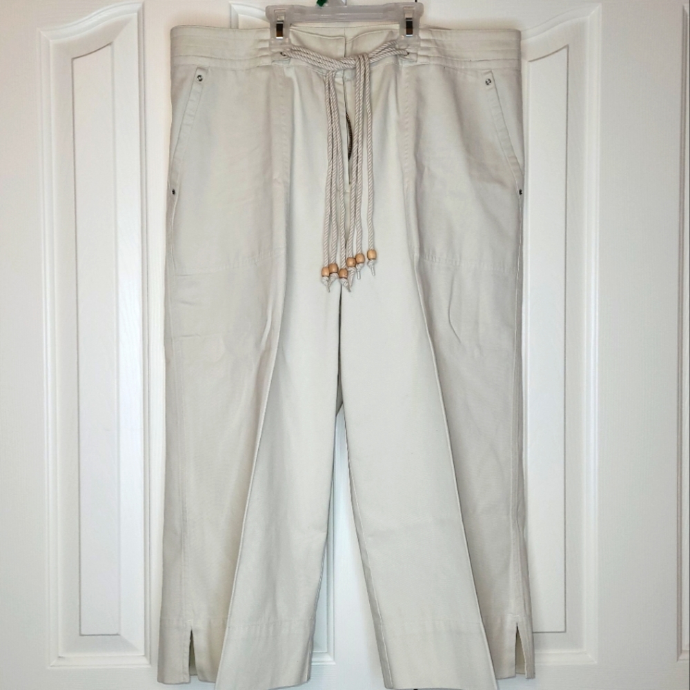 Lauren Ralph Lauren, khaki Capri, size 16